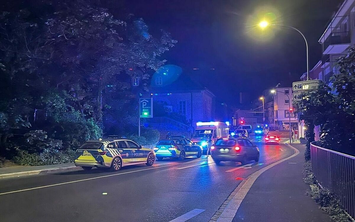 polizei am mainkai nachts im einsatz polizei am mainkai nachts im einsatz